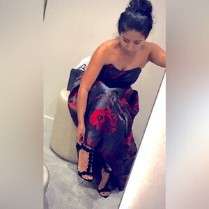 Meet your Posher, Dalia